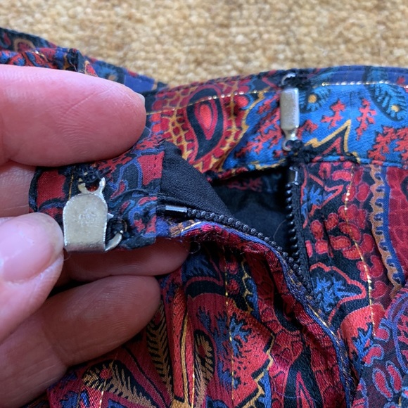 Vintage silk skirt by The Silk Farm 100% silk, can not find skirts like this - Picture 5 of 5